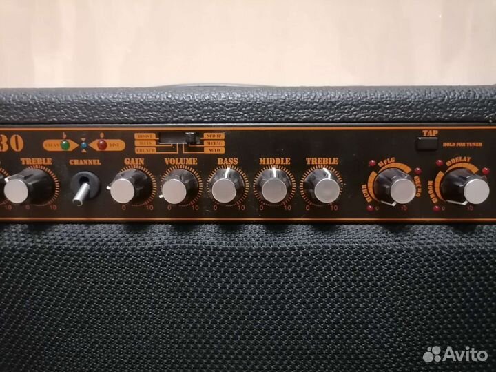 Гитарный комбоусилитель