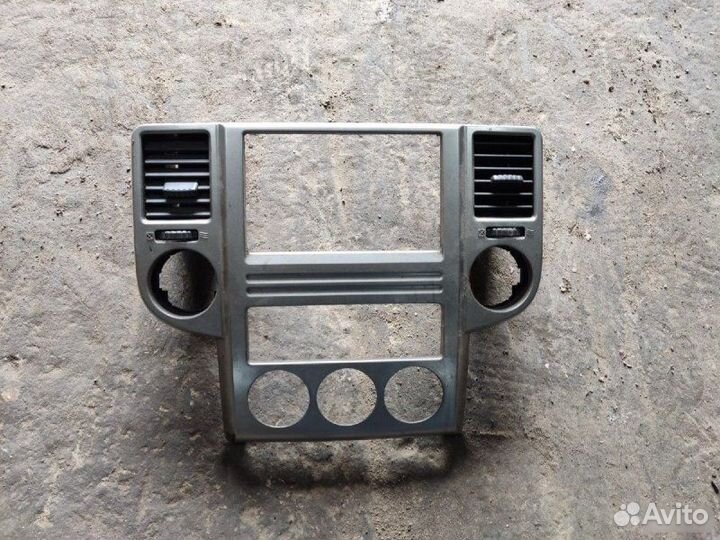 Консоль центральная Nissan X-Trail T30