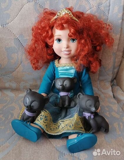 Мерида с медвежатами оригинал Дисней