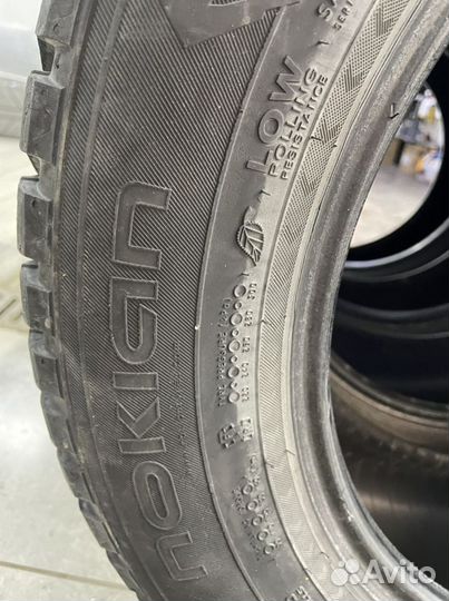 Nokian Tyres Hakkapeliitta 8 SUV 225/60 R17