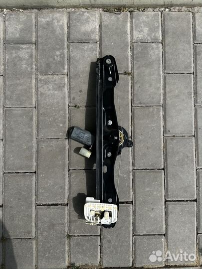 Стекло подьемник зад/правый Bmw f30