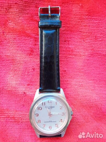 Мужские кварцевые часы 