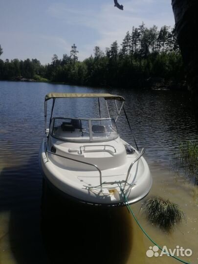 Моторная лодка