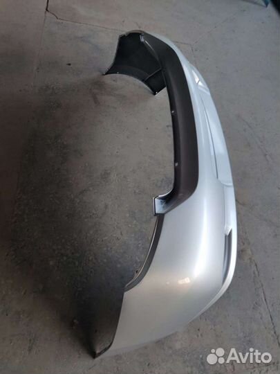 Бампер задний Рено Логан 14- г.в.новый,серебристый