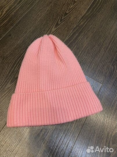 Шапка и манишка детская