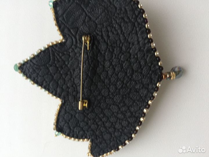 Брошь ручной работы цветок