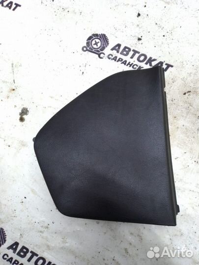 Накладка торпедо левая Пежо 307