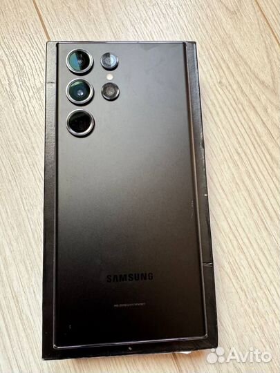 Samsung Galaxy S23 Ultra, 12/512 ГБ