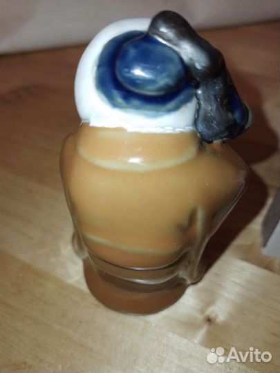 Фарфоровые статуэтки