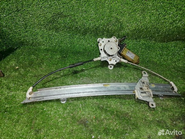 Стеклоподъемник передний правый Nissan Primera P10