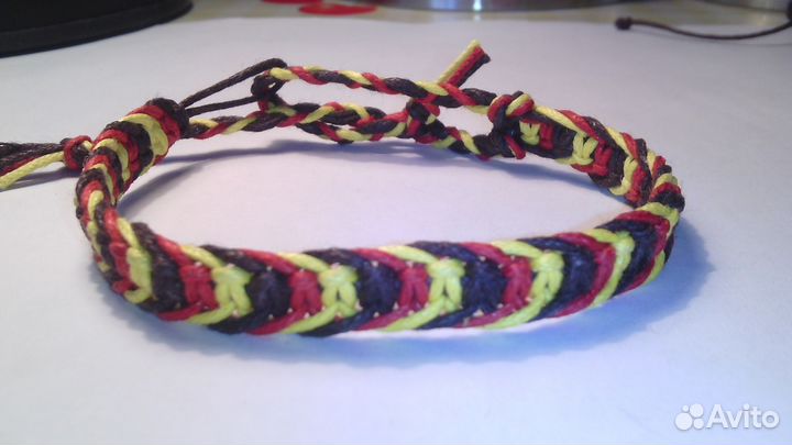 Браслеты из шнуров в наличии и на заказ