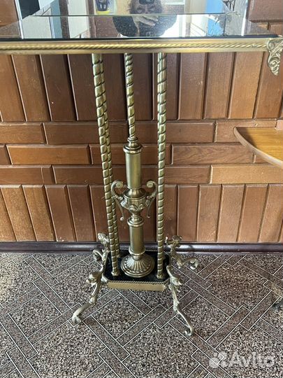 Столик подставка