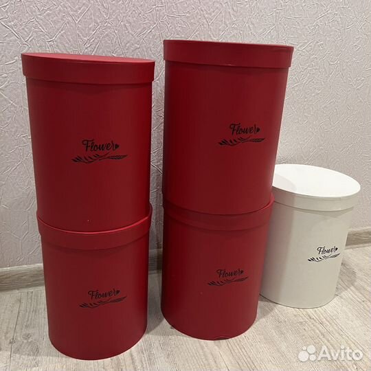 Коробка круглая шляпная