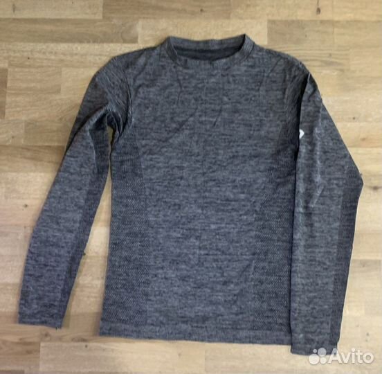 Лонгслив с капюшоном Asics (термо)