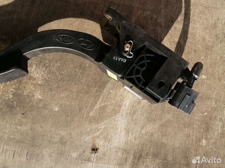 Педаль газа kia sorento2003