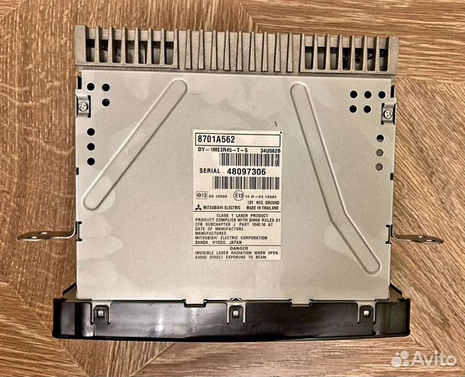 Магнитола с рамкой Mitsubishi outlander-3