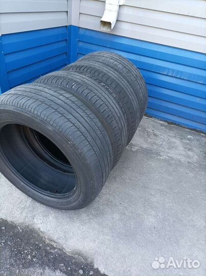 Yokohama dB Decibel E70 215/55 R17