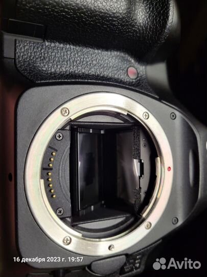 Зеркальный фотоаппарат canon 5D classic