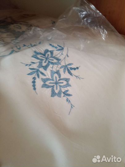 Комплекты постельного белья новые