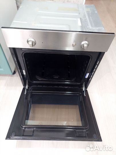 Газовый духовой шкаф Hotpoint Ariston