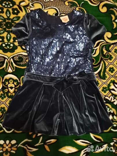 Нарядное платье