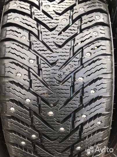 Nokian Tyres Nordman 8 SUV 225/65 R17