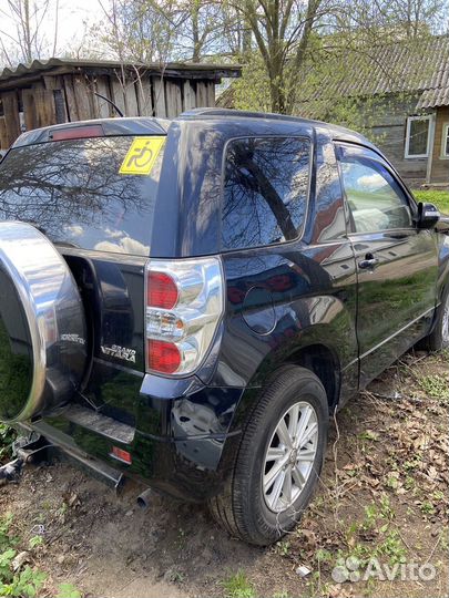 Suzuki Grand Vitara 1.6 МТ, 2011, битый, 150 000 км