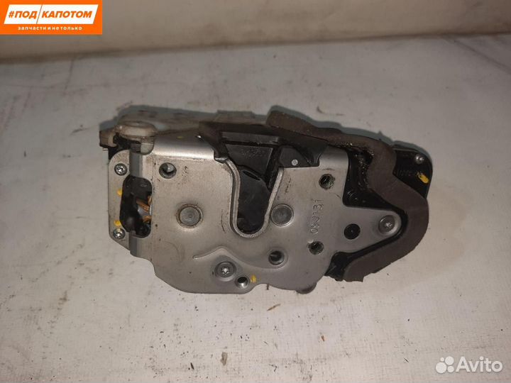 Замок двери передней правой Opel Astra J 13579515