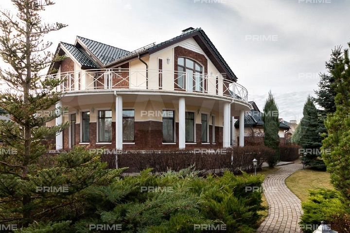 Дом 415 м² на участке 20,8 сот.