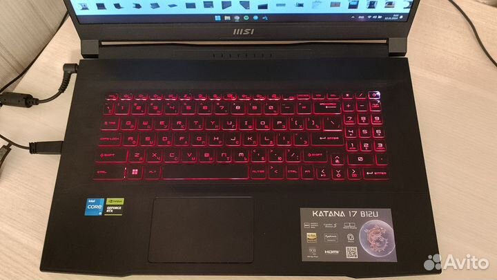 MSI Katana GF76 B12UCR-821XRU