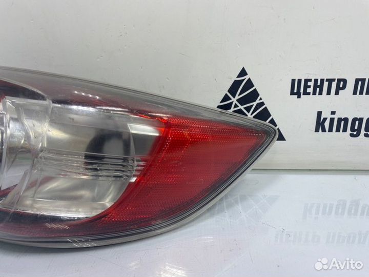 Фонарь правый Mazda 3 2 BL до рестайлинг 2008-2011