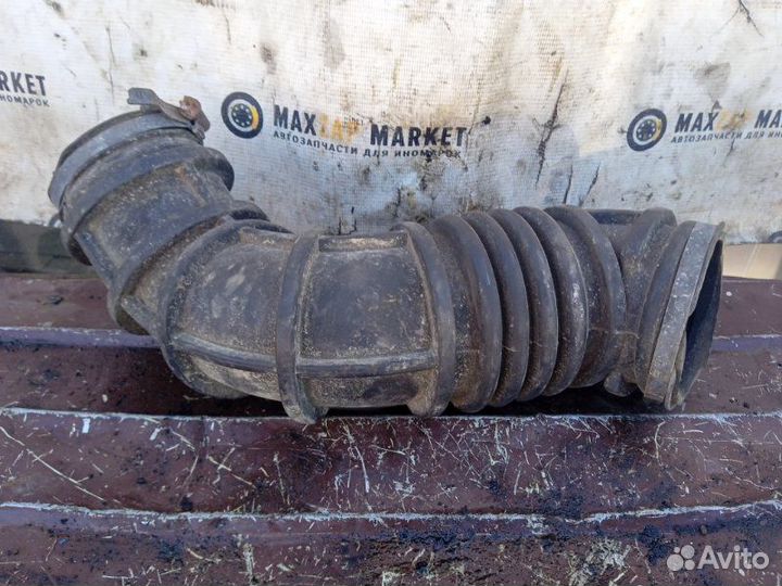 Патрубок воздушного фильтра Ford Transit 2000 б/у