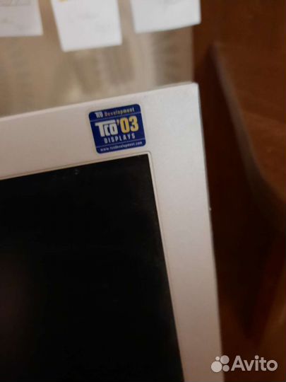 Монитор Samsung