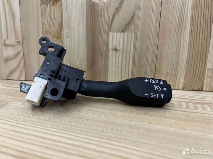 Переключатель круиз контроля Toyota RAV4