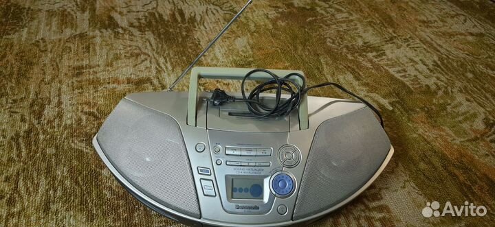 Магнитола,кассетник,дисковод