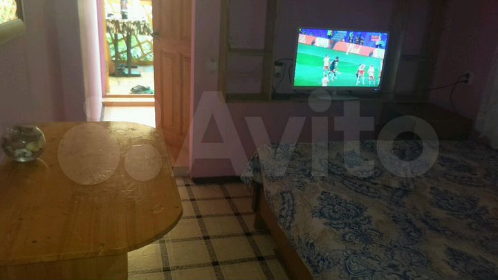 Дом 30 м² на участке 5 сот.