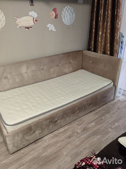 Детская кровать диван с мягкими бортиками бу