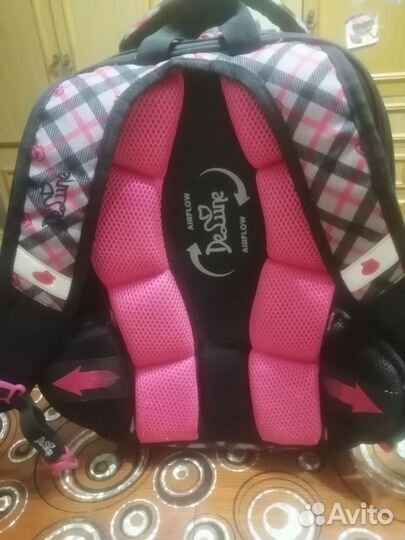 Рюкзак школьный для девочек фирмы Делуне