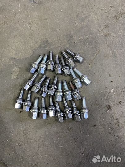 Болты с эксцентриком