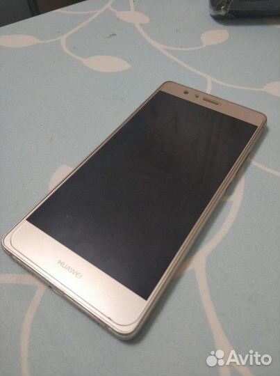 Телефон Huawei P9 lite