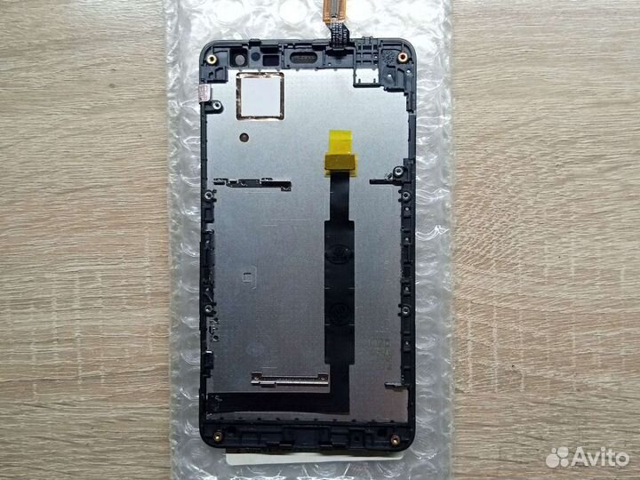 Дисплей на Nokia LG