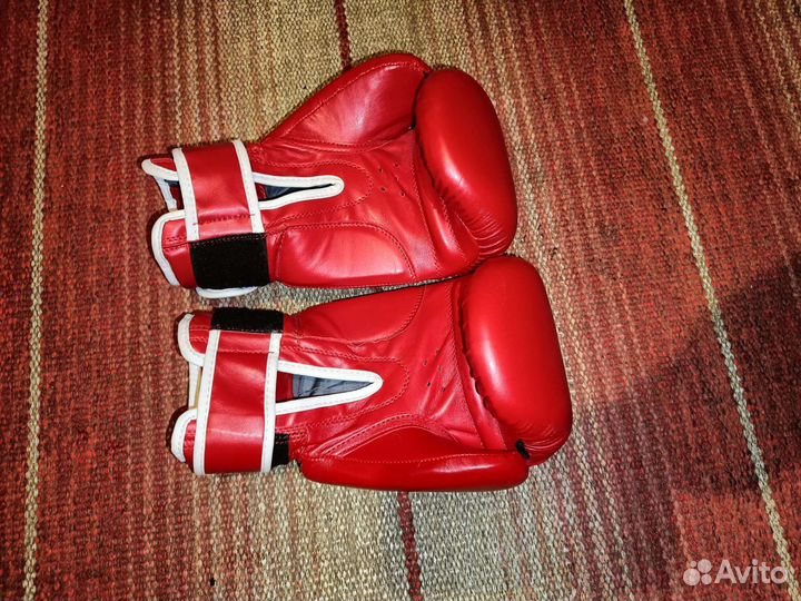 Новые боксерские перчатки Green Hill 12 oz