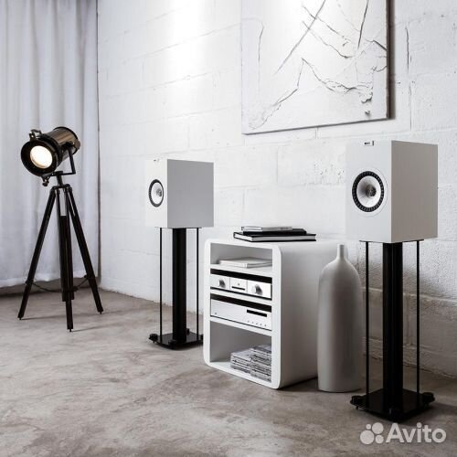 Полочная акустика KEF Q350 satin white