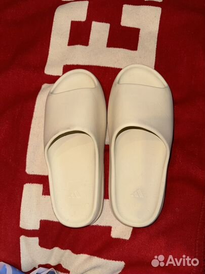 Тапки adidas yeezy slide