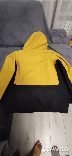 Продам горнолыжную куртку Decathlon