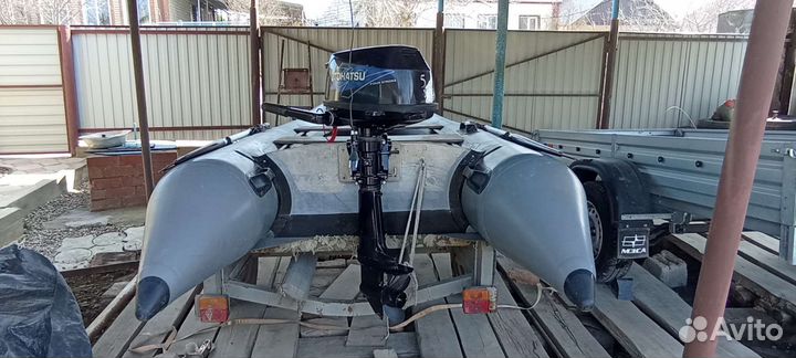 Лодка с мотором