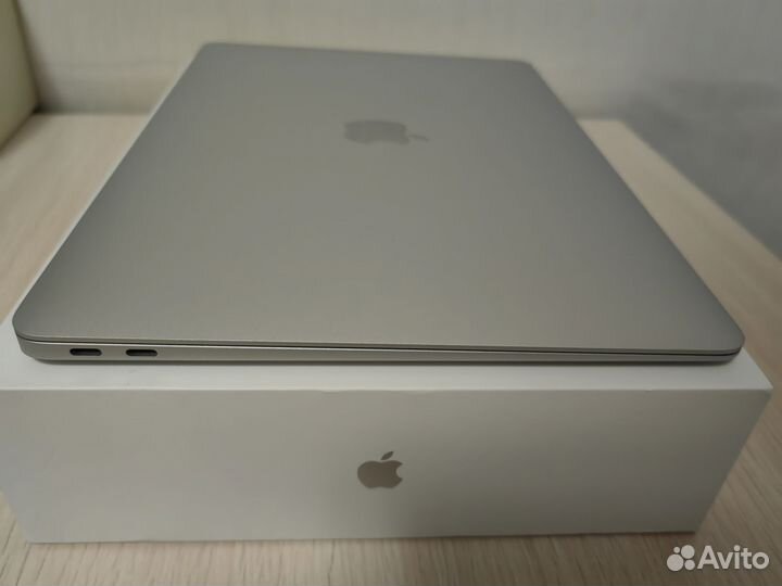 Apple MacBook Air 13 retina 2019