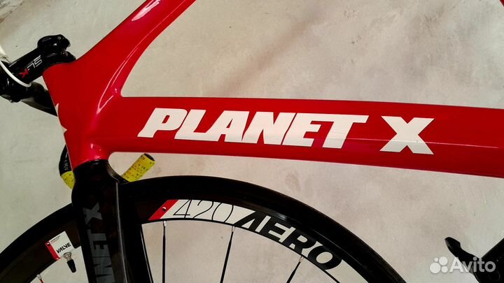 Велосипед сингл фикс Planet X Carbon