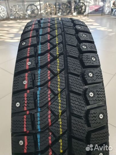 Viatti Brina Nordico V-522 205/50 R17 89T