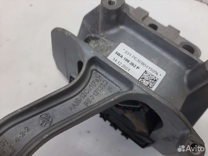 Подушка двигателя правая Volkswagen Tiguan 2